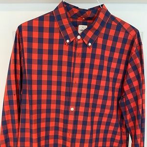 Gap button down shirt